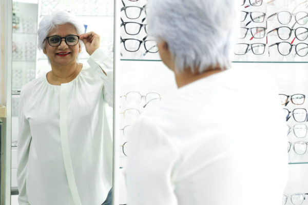 How to choose right frame for eyeglass