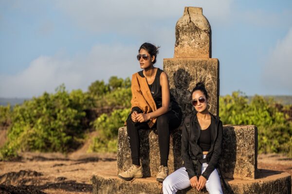 Connecting with Fellow Explorers: Building Bonds on the Road