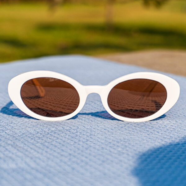 Hera – White