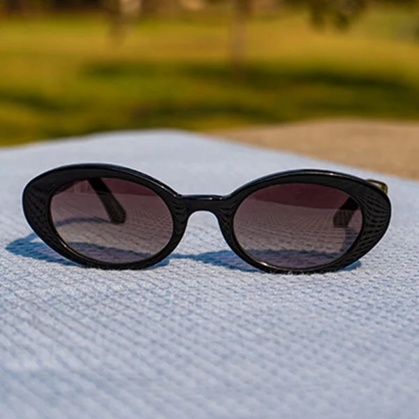 Hera – Black