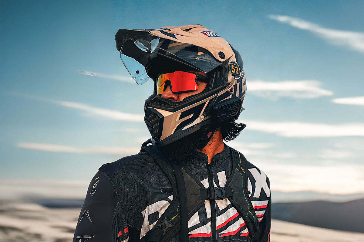 Sunglasses That Fit Perfectly with Helmets and Caps, Best Picks for Riders & Runners