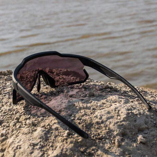 NovaX – Sharp Black